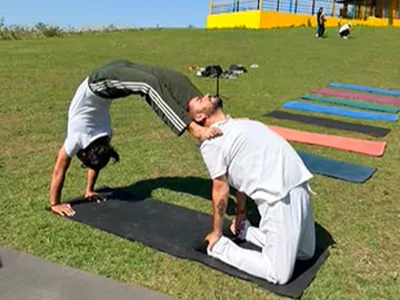 50 hour yoga teacher training in Dehradun practice illustration
